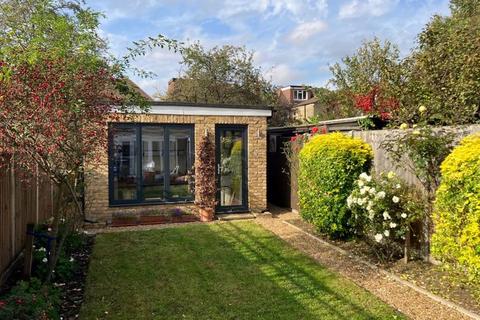 35 Dordrecht Road, London, W3 7TF