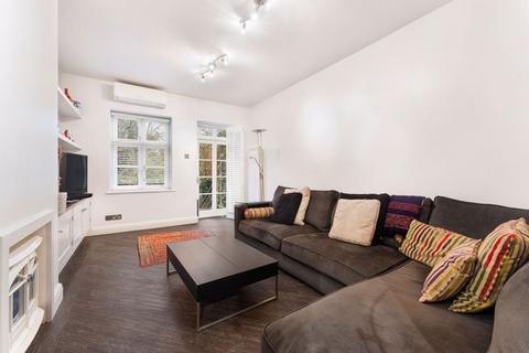 4 bedroom semi-detached house for sale, Rotherwick Road, Hampstead Garden Suburb, NW11
