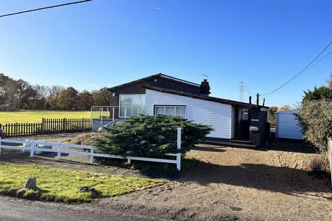 2 bedroom detached bungalow for sale, Hunton Road, Marden