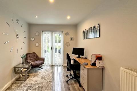 318 Harden Road, Leamore, Walsall, WS3 1RN