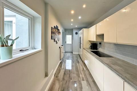 318 Harden Road, Leamore, Walsall, WS3 1RN