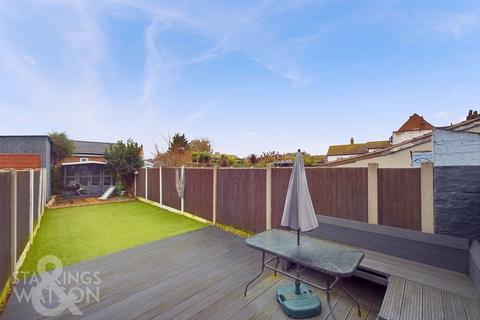 4 bedroom end of terrace house for sale, Pier Plain, Gorleston, Great Yarmouth