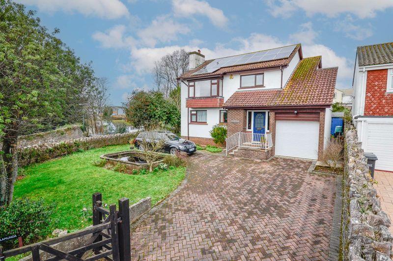 South Furzeham Road, Brixham 4 bed detached house for sale £575,000