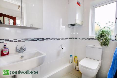 8 Windward Close, Enfield, EN3 6TJ