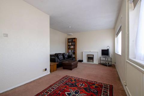 3, Charles Court Selsdon Road, South Croydon, CR2 6PZ