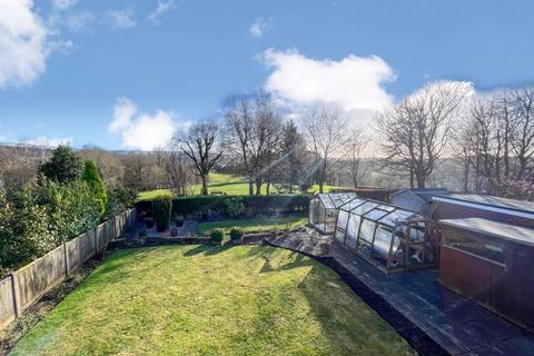 9 Adams Grove, Leek, ST13 8NX