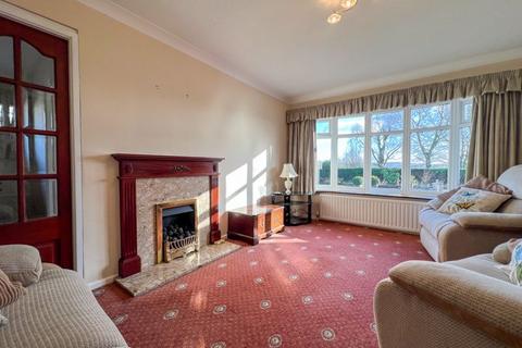 9 Adams Grove, Leek, ST13 8NX