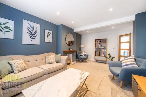71 Manor Road, Romford, RM1 2RD