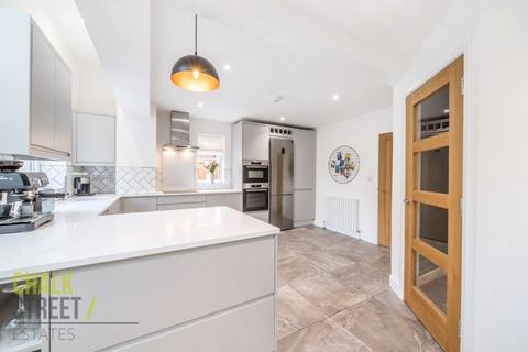 71 Manor Road, Romford, RM1 2RD