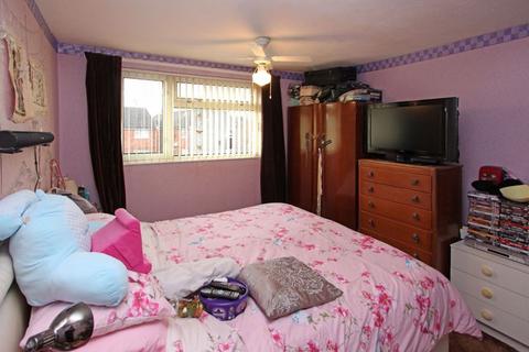 3 bedroom terraced house for sale, Springhill Crescent, Madeley