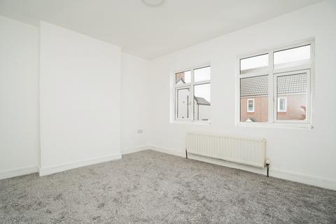 2 bedroom terraced house to rent, New Street, Leicester, LE9