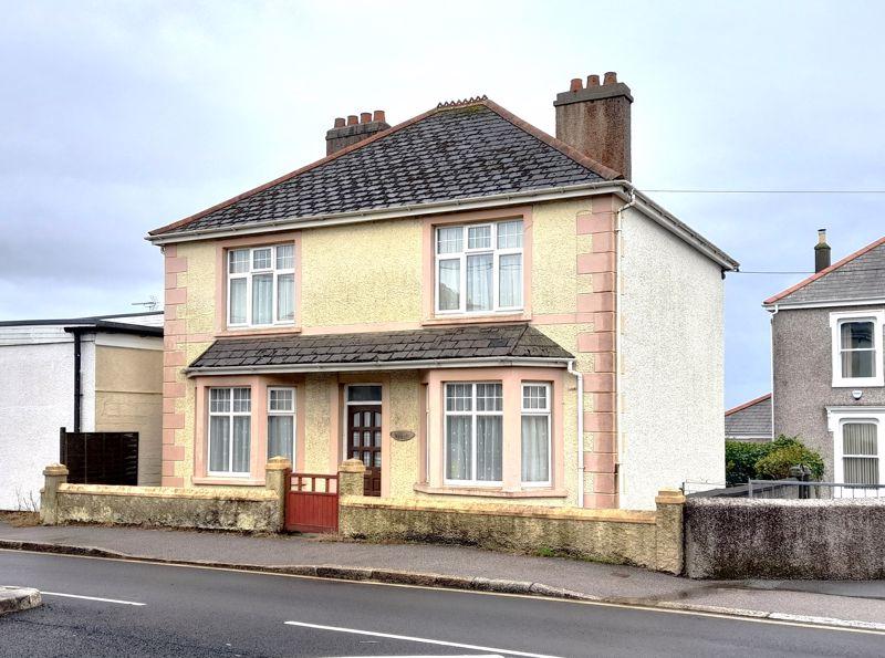 St. Austell Road, Par PL24 3 bed detached house for sale £270,000