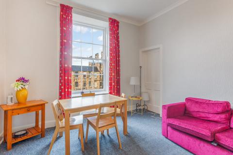 3 bedroom flat for sale, 35 (3F1) Castle Terrace, Old Town, Edinburgh, EH1 2EL