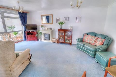 6 Beech Close, Stokenchurch, High Wycombe, HP14 3QY