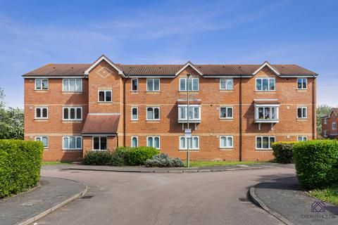 Flat 4, 4 Blackdown Close, London, N2 8JF
