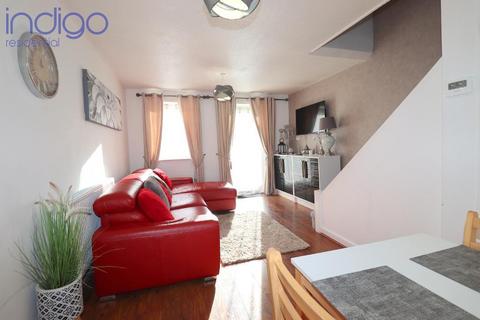 2 bedroom terraced house for sale, Fieldfare Green, Birds Estate, Luton, Bedfordshire, LU4 0YA