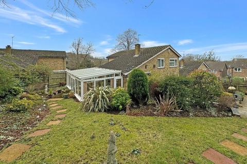 16 Bench Field, South Croydon, CR2 7HX