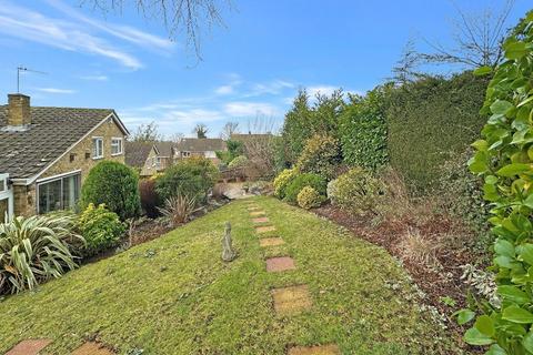 16 Bench Field, South Croydon, CR2 7HX