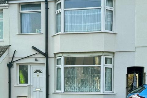 50 Beverley Road, Luton, LU4 8EU