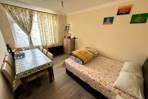 50 Beverley Road, Luton, LU4 8EU