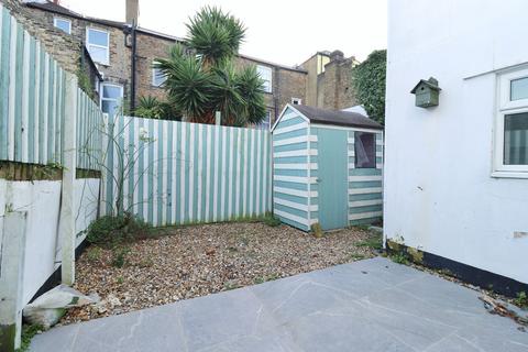 1 bedroom detached house to rent, School Lane, Ramsgate