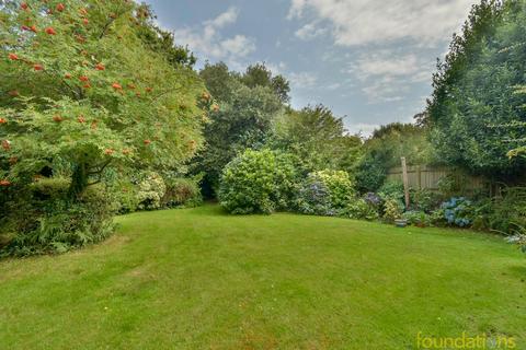 17 Pages Lane, Bexhill-on-sea, TN39 3RD