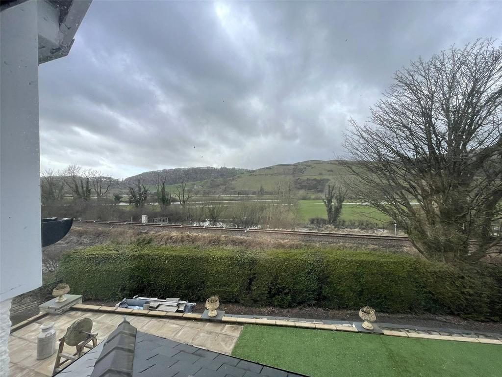Machynlleth, Powys, SY20 3 bed house for sale £300,000