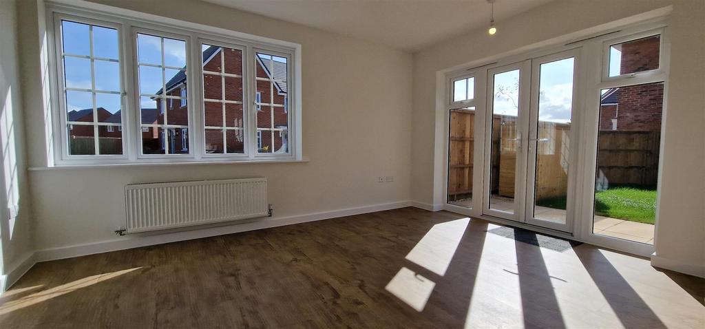 Dining Area.jpg