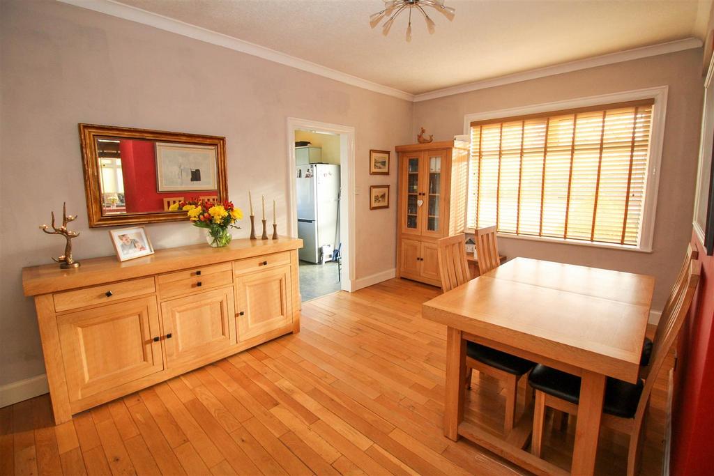 Braehead, Wilton Dean, Hawick 2 bed detached bungalow for sale £250,000