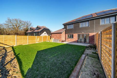 3 bedroom house for sale, Wells Road, Merrow, Guildford