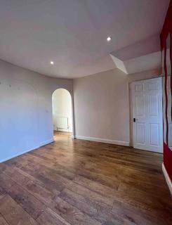 3 bedroom terraced house for sale, Cromwell Road, UB3