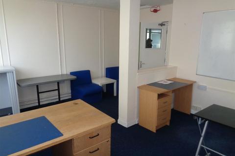 Office to rent, Eastmount Road, Darlington