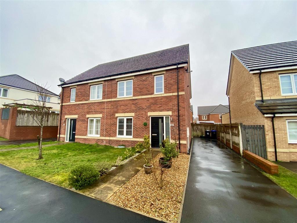 Longhill Court, Browney, Durham 3 bed semidetached house £192,500