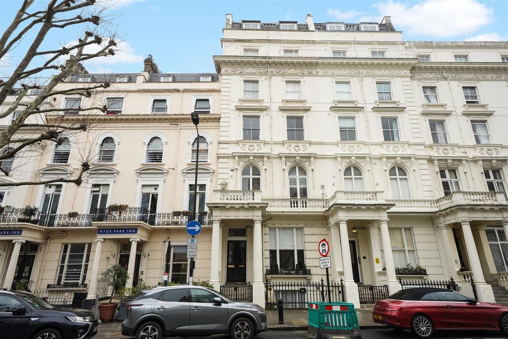 Inverness Terrace, London W2 1 bed apartment to rent - £1,800 pcm (£415 pw)