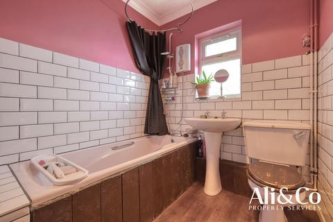 Evergreen, 39a Dell Road, Grays, RM17 5LE