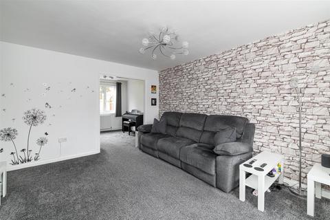 3 bedroom semi-detached house for sale - Broome Close, Fawdon, Newcastle upon Tyne