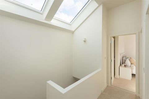 1 Hillview Road, Whitstable, CT5 4HX