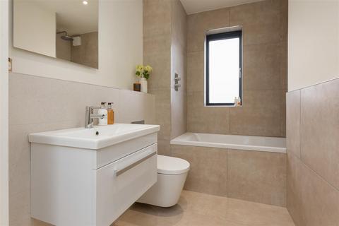 1 Hillview Road, Whitstable, CT5 4HX