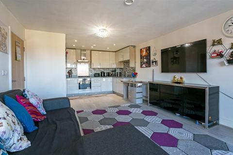 2 bedroom apartment for sale, Windsor Road, Slough