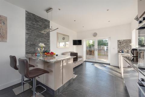37 Bennells Avenue, Whitstable, CT5 2HL
