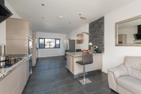 37 Bennells Avenue, Whitstable, CT5 2HL