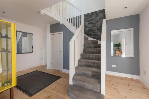 37 Bennells Avenue, Whitstable, CT5 2HL