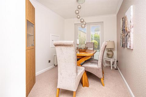 3 bedroom detached bungalow for sale, 17 Kincraig Place, Dunfermline, KY12 7XT