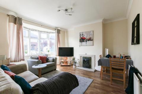 2 bedroom apartment for sale - Guelder Road, High Heaton, NE7