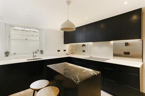 2 bedroom apartment for sale, Iverna Gardens, Kensington, W8