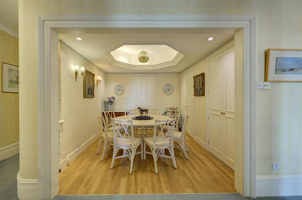 55 iverna court 1139 din.jpg