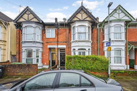 2 bedroom flat for sale, Wadham Road, Portsmouth