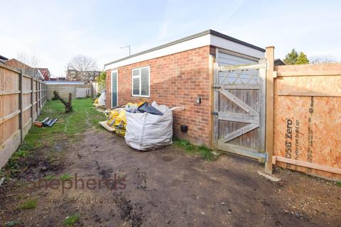 101 Penton Drive, Cheshunt, Waltham Cross, EN8 9RU