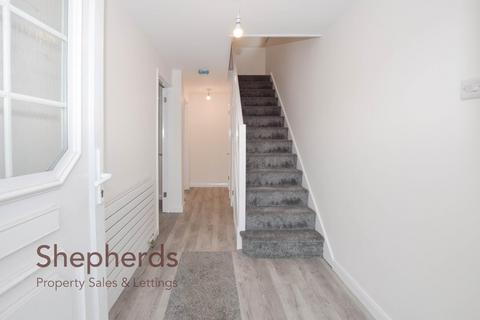 101 Penton Drive, Cheshunt, Waltham Cross, EN8 9RU