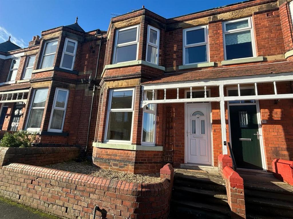 Ashville Avenue, Scarborough, YO12 7NF 4 bed terraced house for sale
